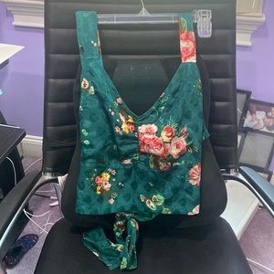 Walter baker Jillian v green floral blouse